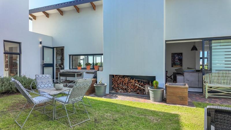 3 Bedroom Property for Sale in Stilbaai East Western Cape